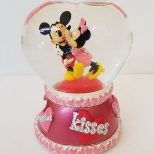 Disney Mickey & Minnie Musical Snowglobe